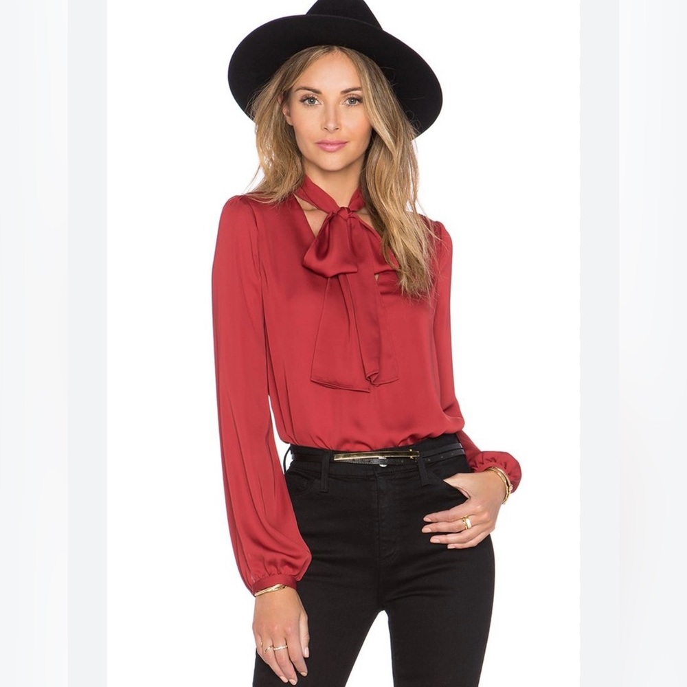 L’Academie Long Sleeve Satin Bow Top Red Size Small